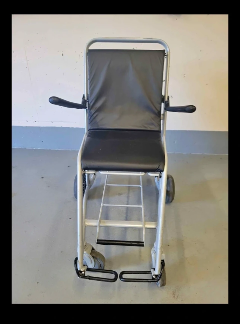 transport chair/wheelchair
