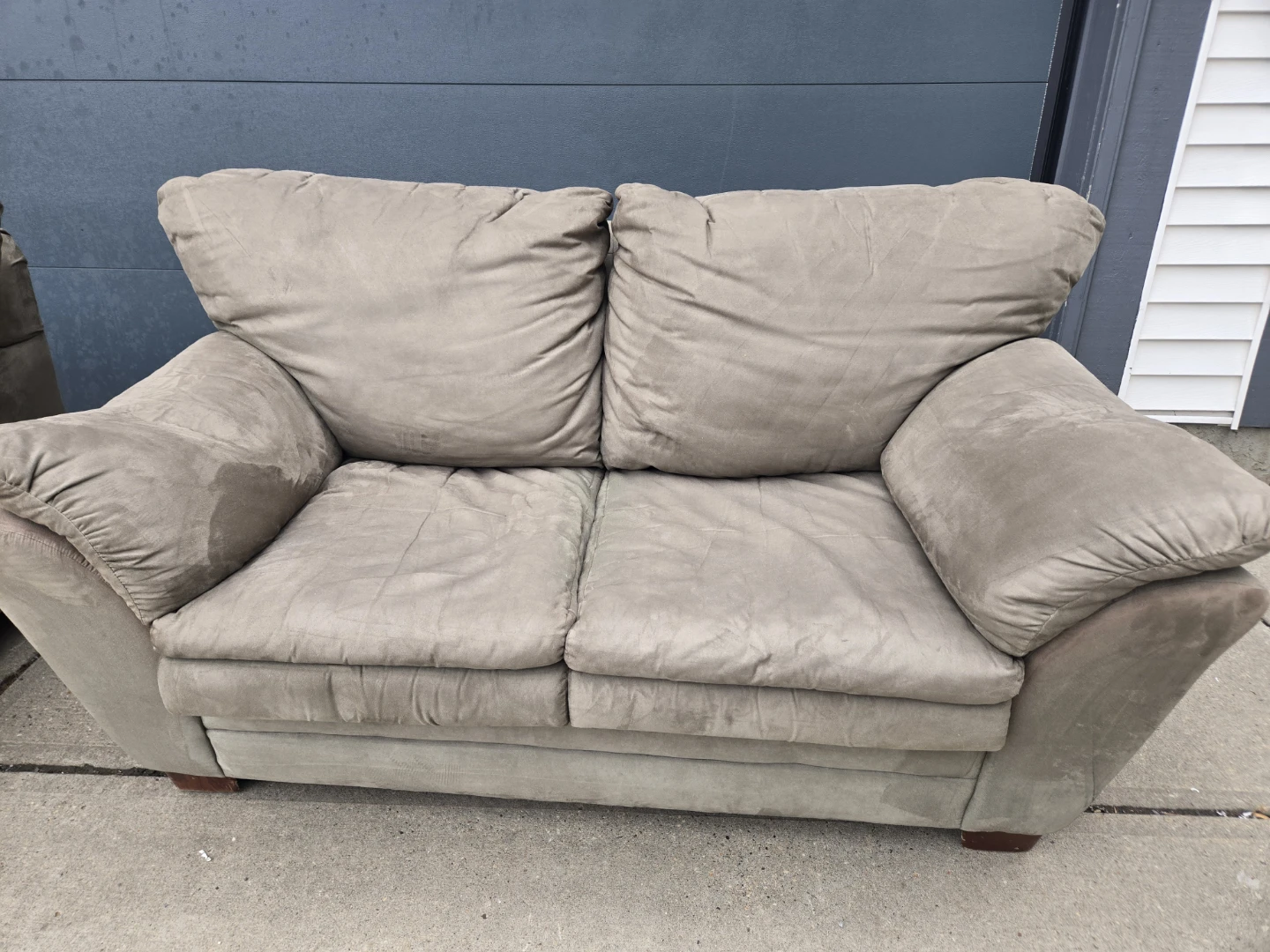 Lazyboy couch and love seat - photo 4