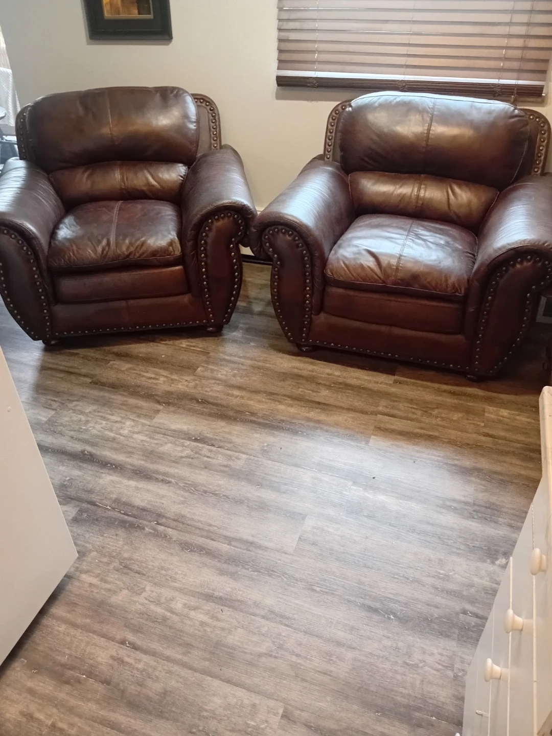 2 leather chairs 100% leather - photo 3