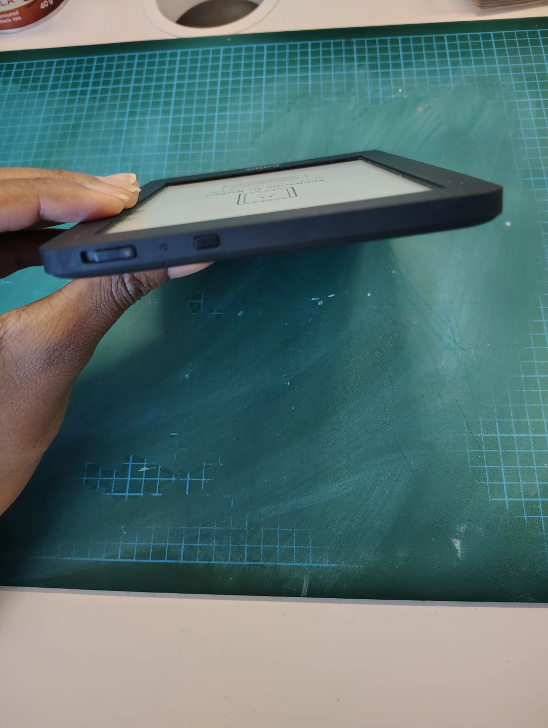 Kobo eReader Model N613 - photo 4