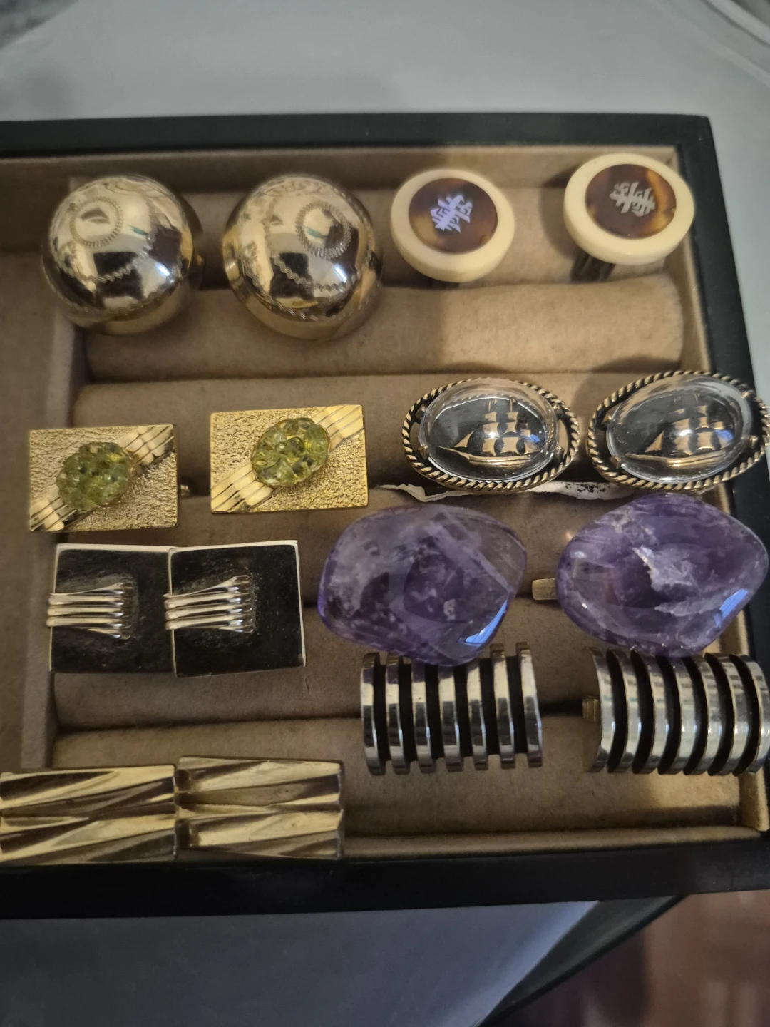 Vintage Men's Cufflink Collection - photo 4