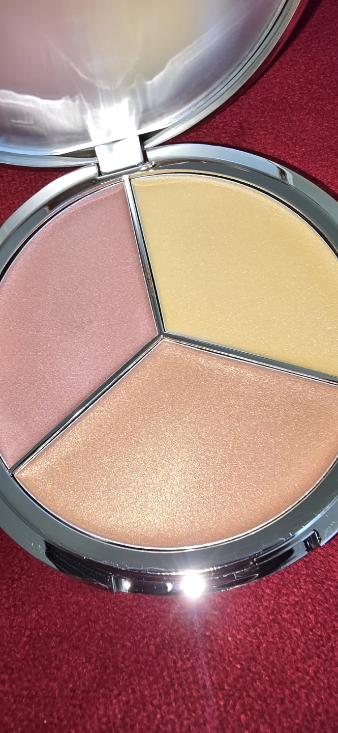 Iconic London Dewy Glow Highlight Palette - photo 2