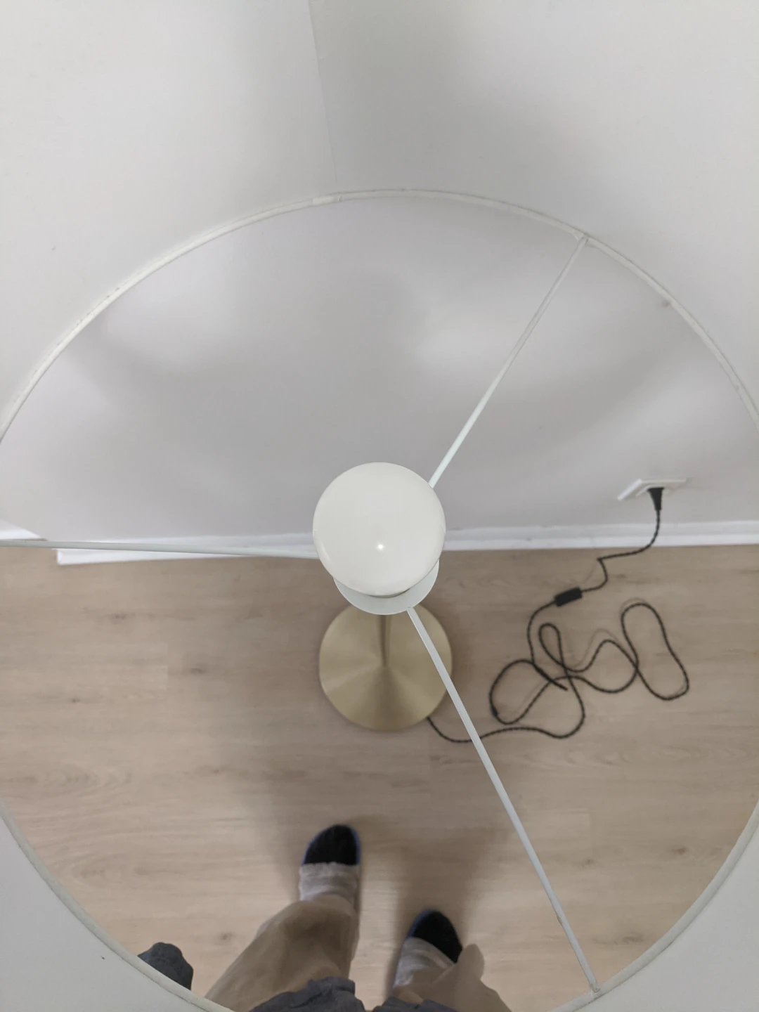Floor Lamp with big White Shade - photo 4