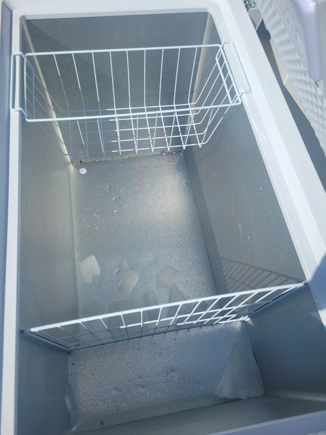 Large Danby Chest Freezer - photo 4