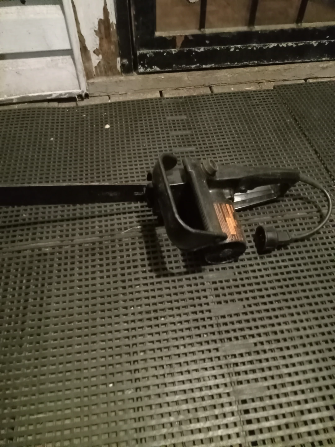 Remington 14" Limb N' Trim Electric Chainsaw - photo 2