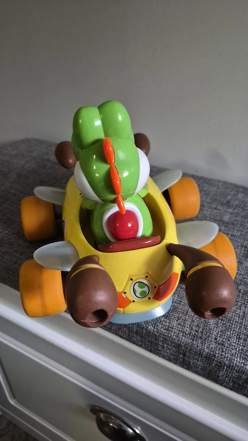 🏈Carrera RC Mario Kart Yoshi Bumble V - photo 4