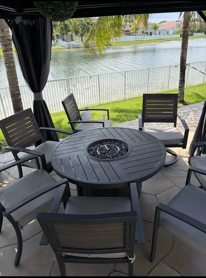 7-Piece Outdoor Patio Set-Delivery available