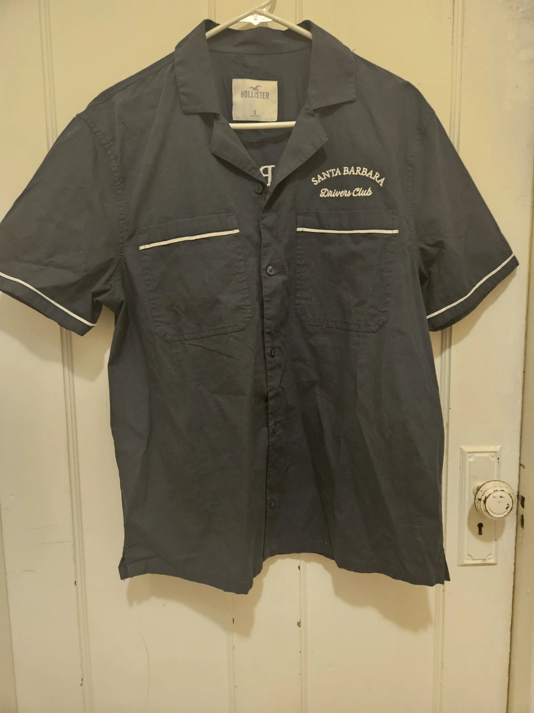 Hollister Santa Barbara Drivers Club Short Sleeve Shirt Size S