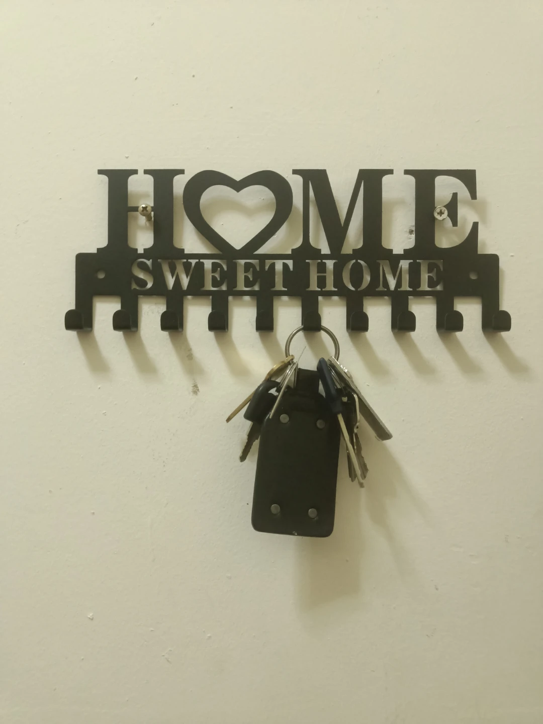 Home Sweet Home Metal Key Holder🏈