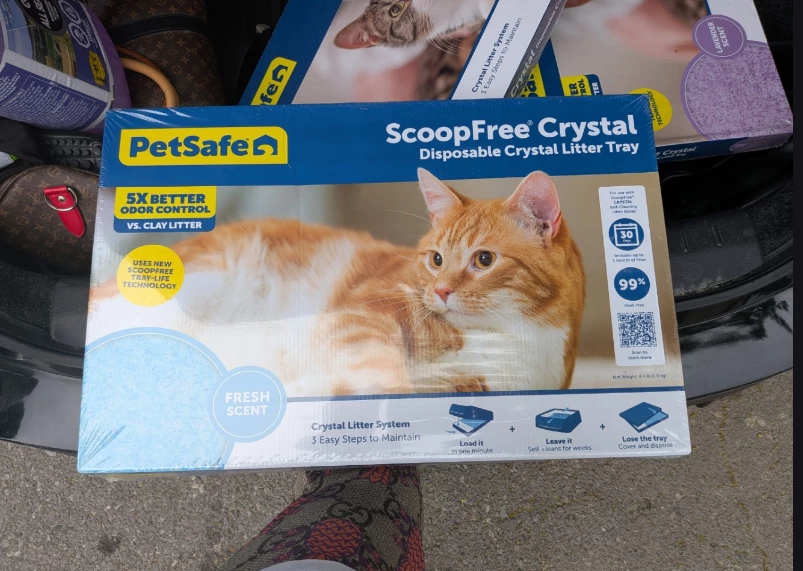 PetSafe ScoopFree Crystal Pro Hooded Litter Box + 3 Refill trays - photo 2