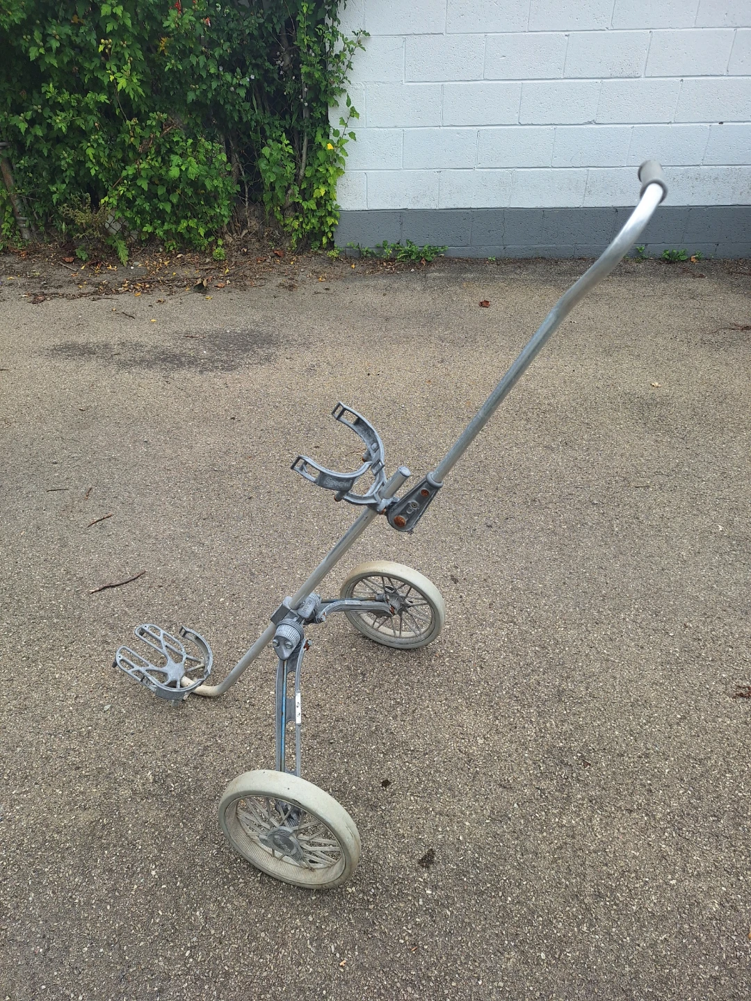 Vintage Golf Pull Cart