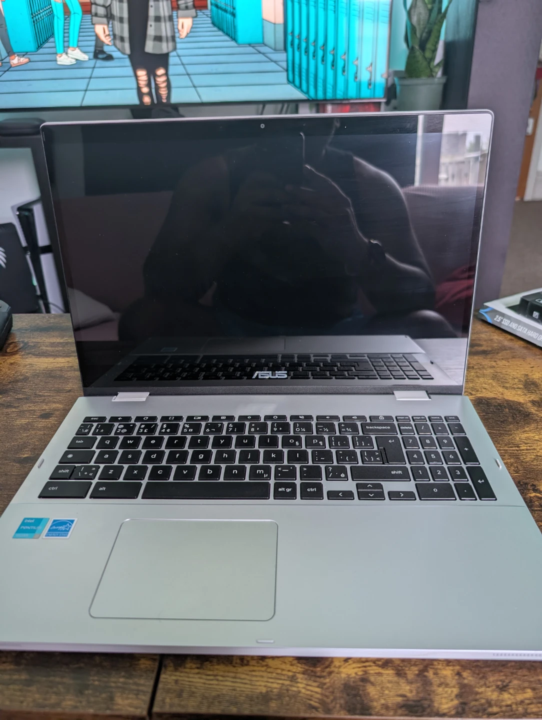 ASUS 15.6" touchscreen Chromebook CX1500fx Laptop