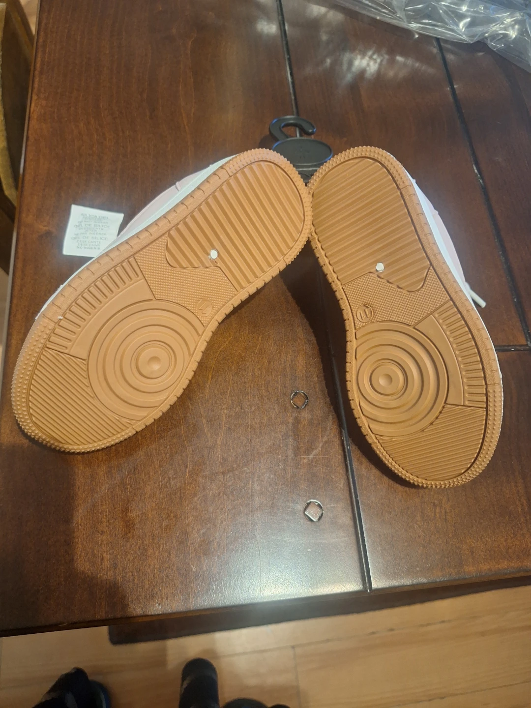Brand New High Quality Kids School Shoes!!! 6 CAD EACH! - photo 4