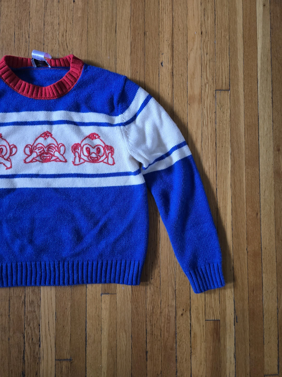 Three Monkeys Graphic Sweater - photo 3