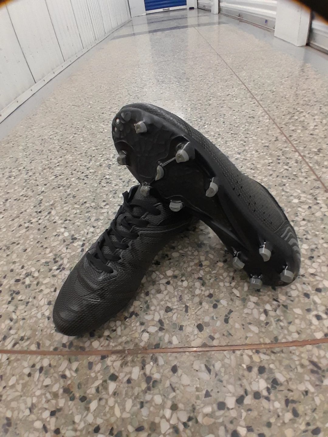 Black Soccer Cleats Original Pairs Men's Size 10.5 - photo 3