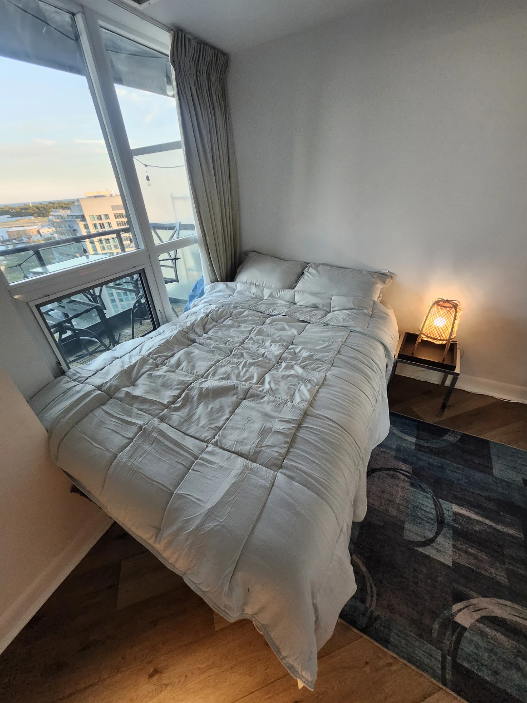 Full Size Bed & Mattress - photo 2