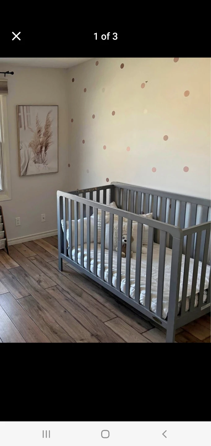 Graco Grey Baby Crib🏈