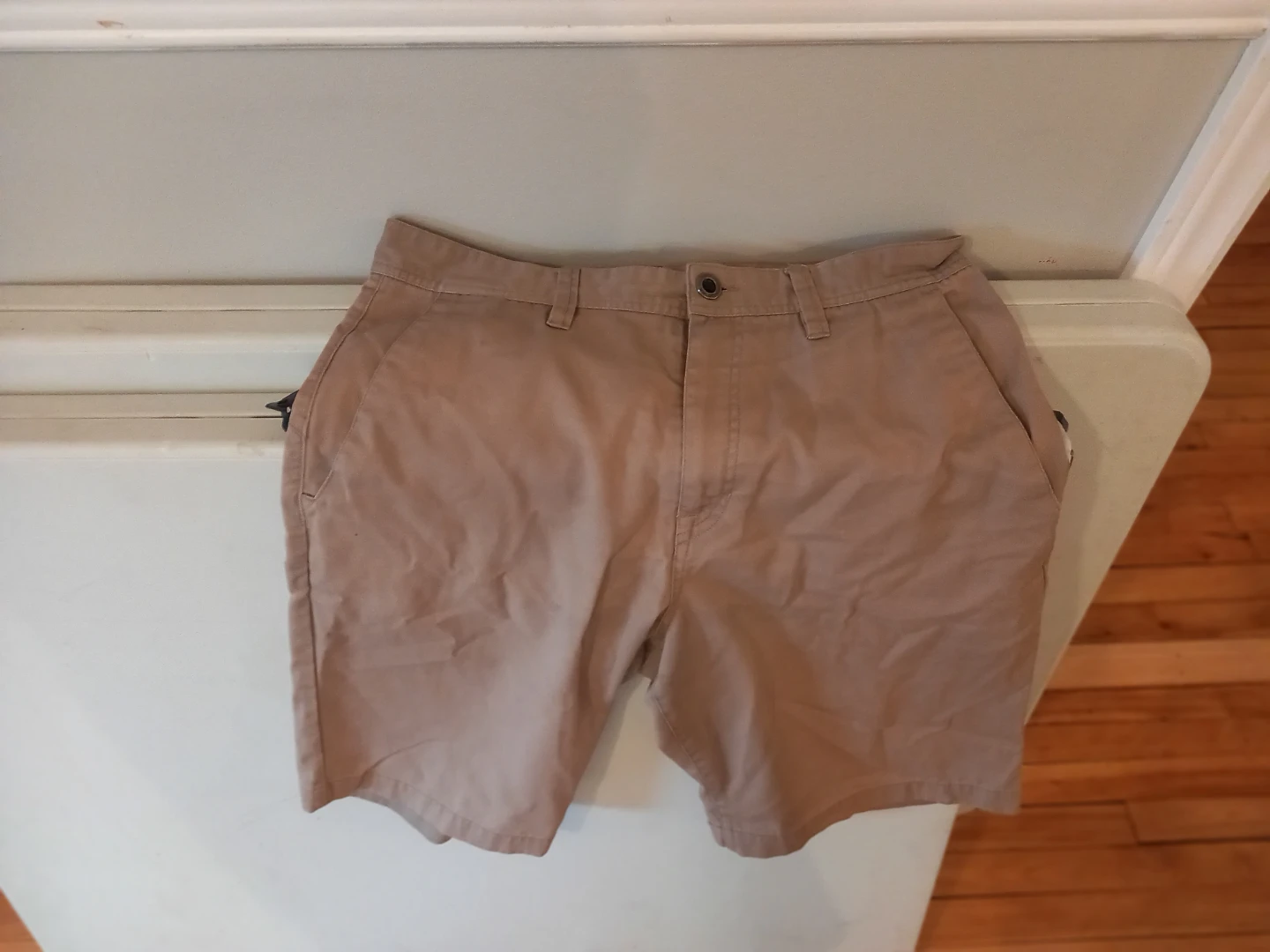 Volcom Men's Tan Shorts Size 34 - photo 3
