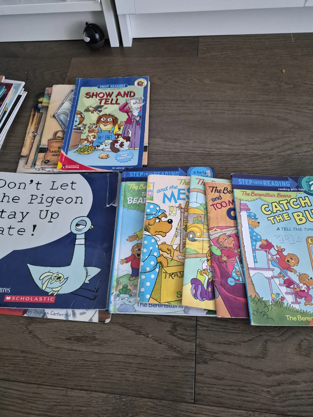 Assorted Children's Books Bundle - photo 3
