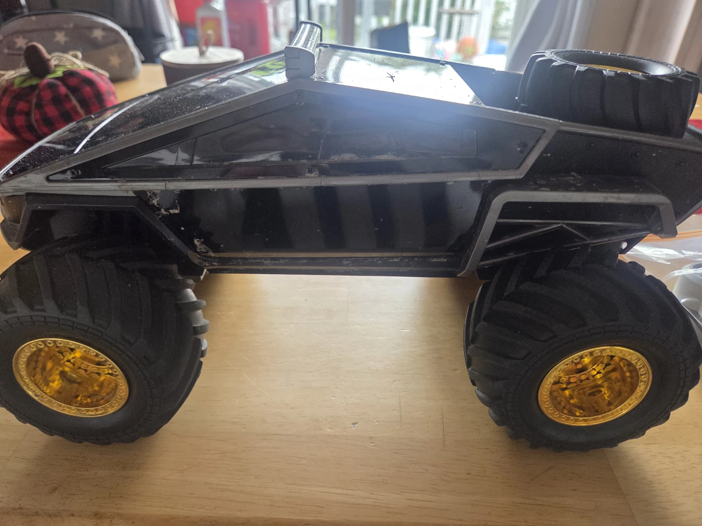 Cybertruck Style RC Monster Truck - photo 3