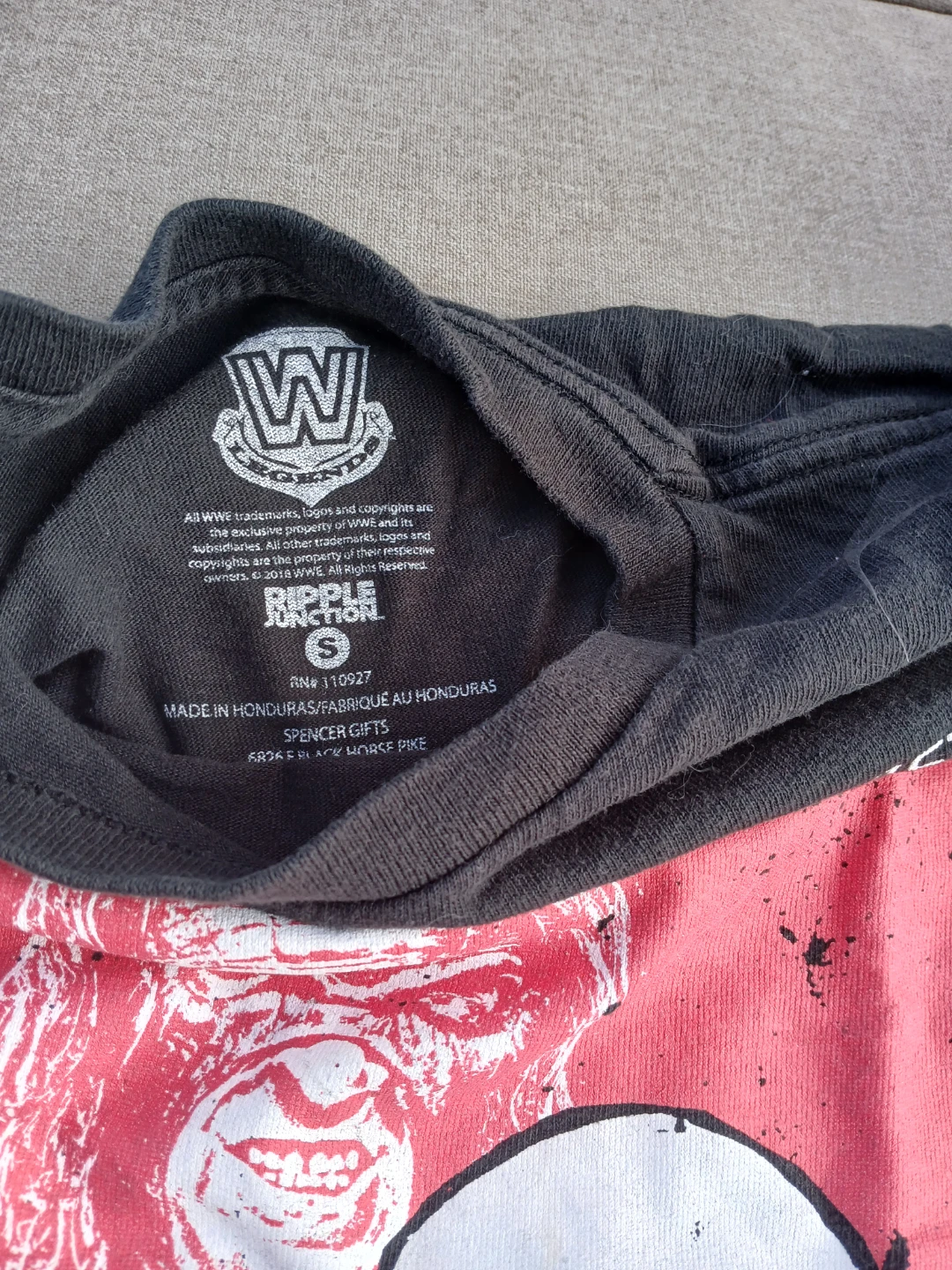 WWE Legends Royal Rumble T-Shirt Size Small - photo 2