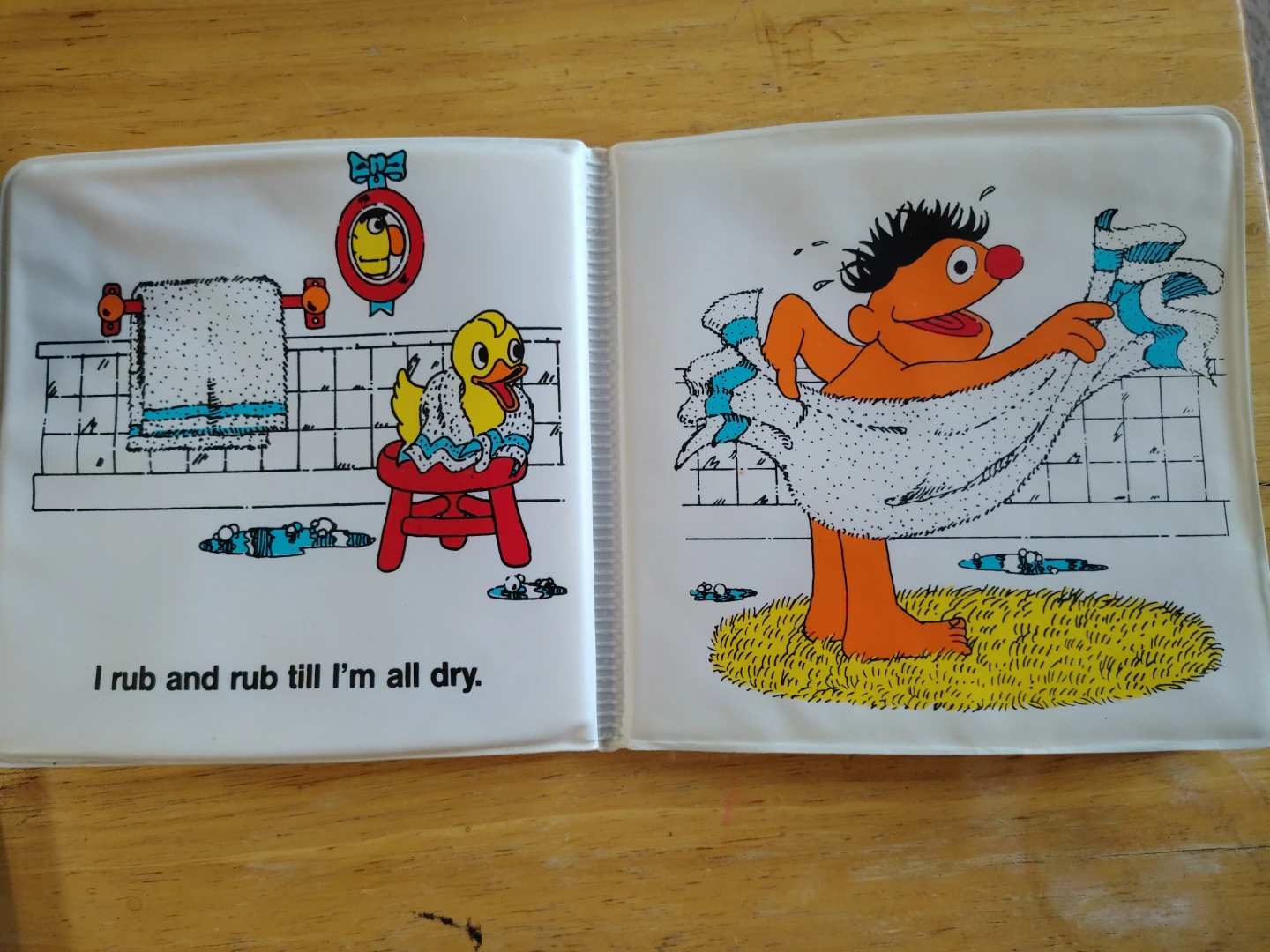 Sesame Street Ernie's Bath Book - photo 4