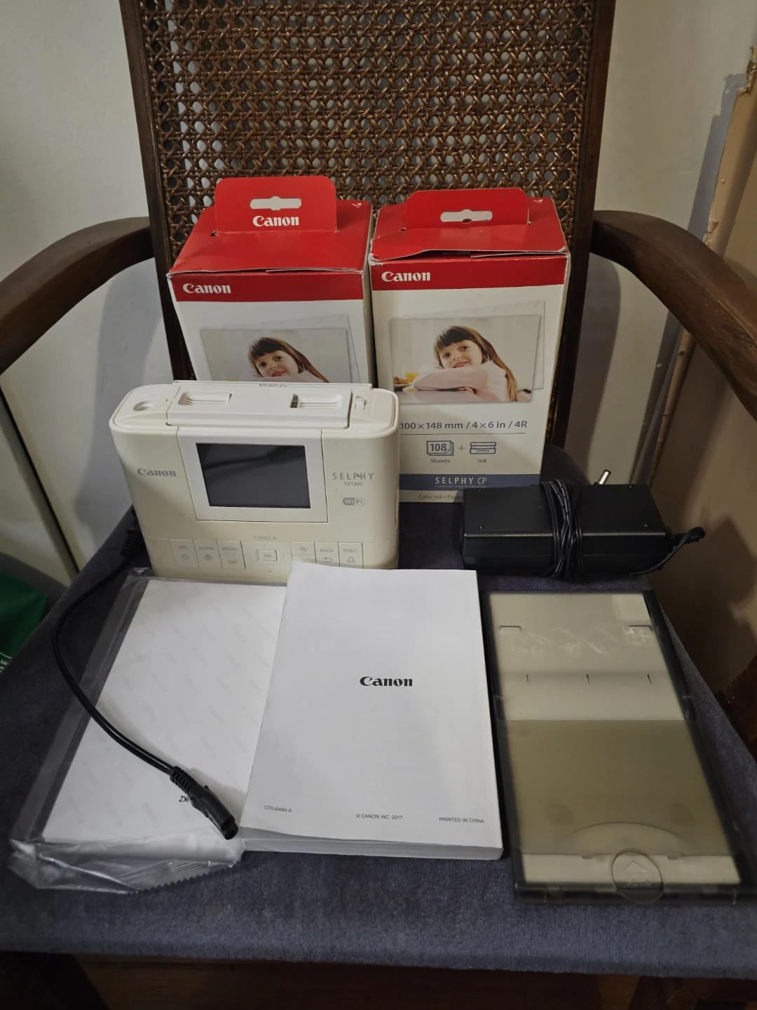 Canon Selphy CP1300 Compact Photo Printer Bundle