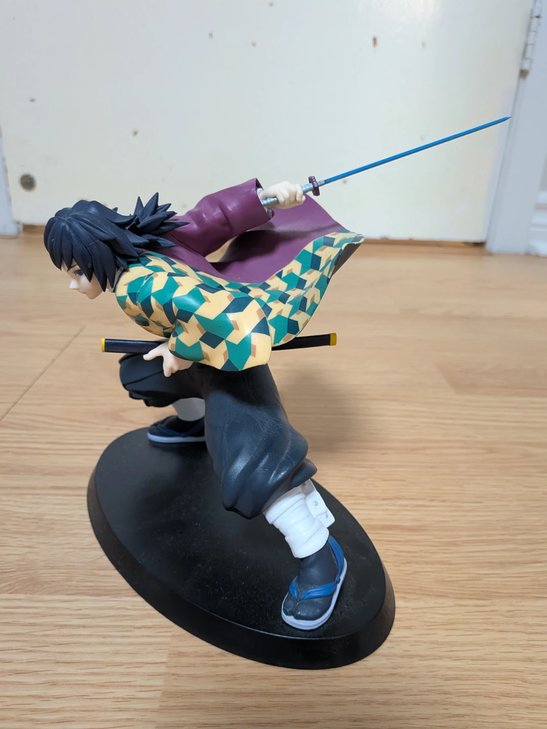 Demon Slayer Giyu Tomioka Figure - photo 2