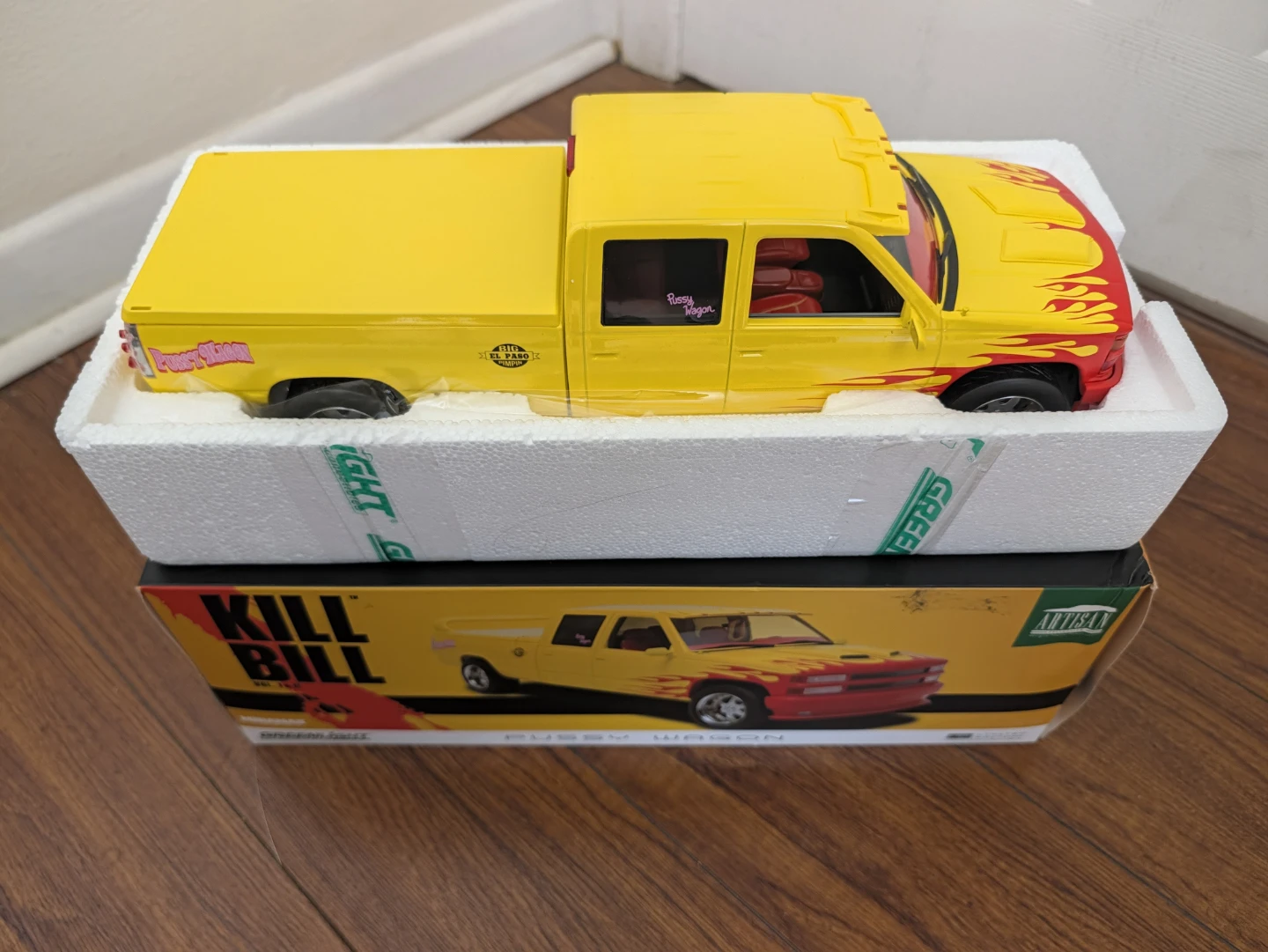 GreenLight Artisan Kill Bill Pussy Wagon 1:18 - photo 3