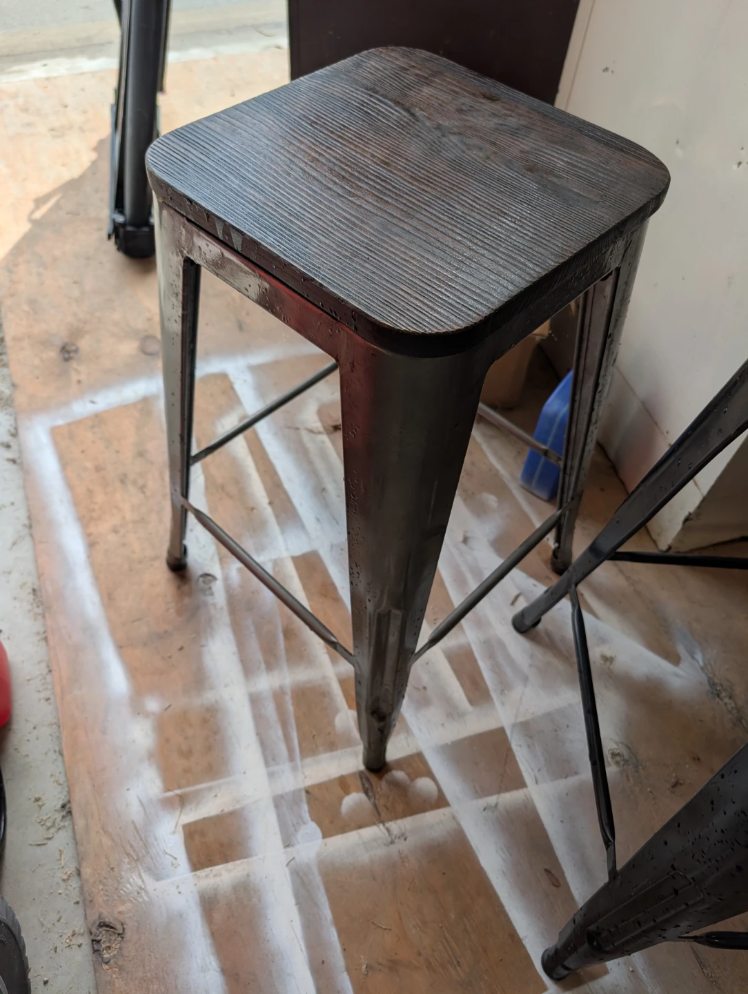 Set of 2 Industrial Metal Bar Stools - photo 3