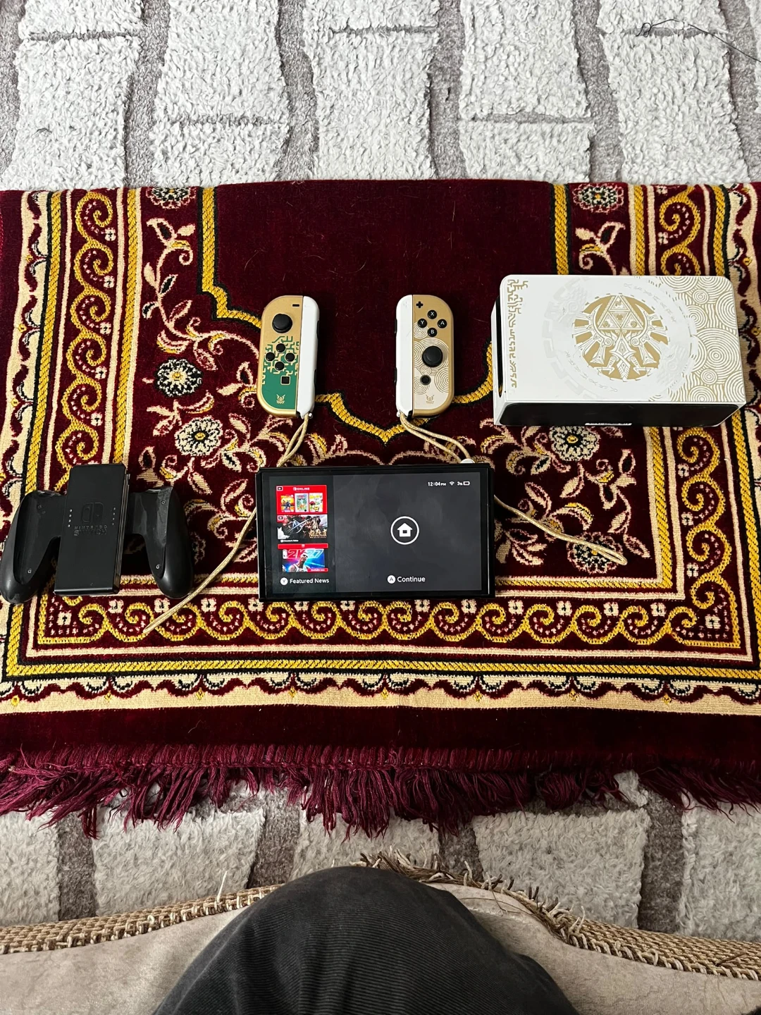 Nintendo Switch OLED Zelda Tears of the Kingdom Edition - photo 2