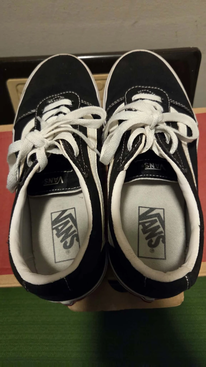 Vans Ward Sneakers Black White Size 8
