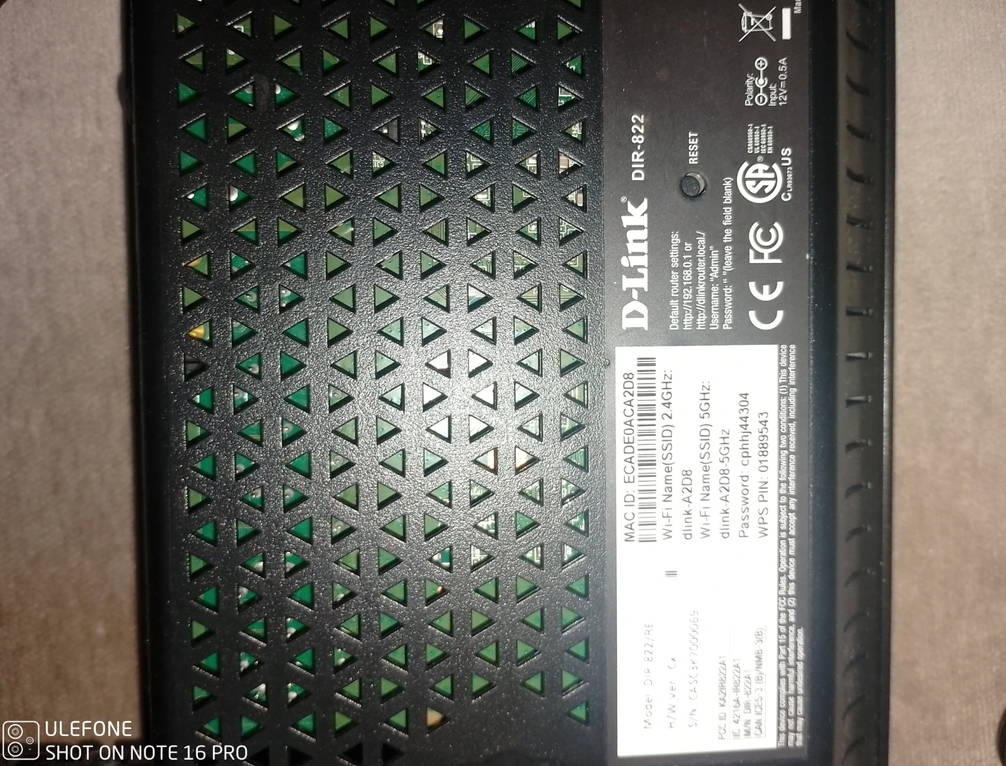D-Link DIR-822 - photo 2