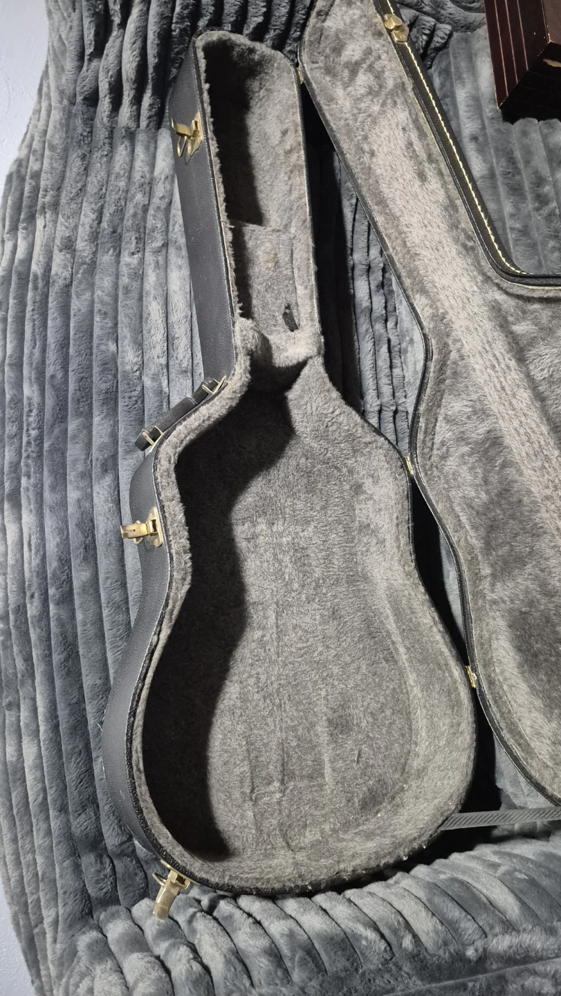 Acoustic Guitar Hard Case - photo 2