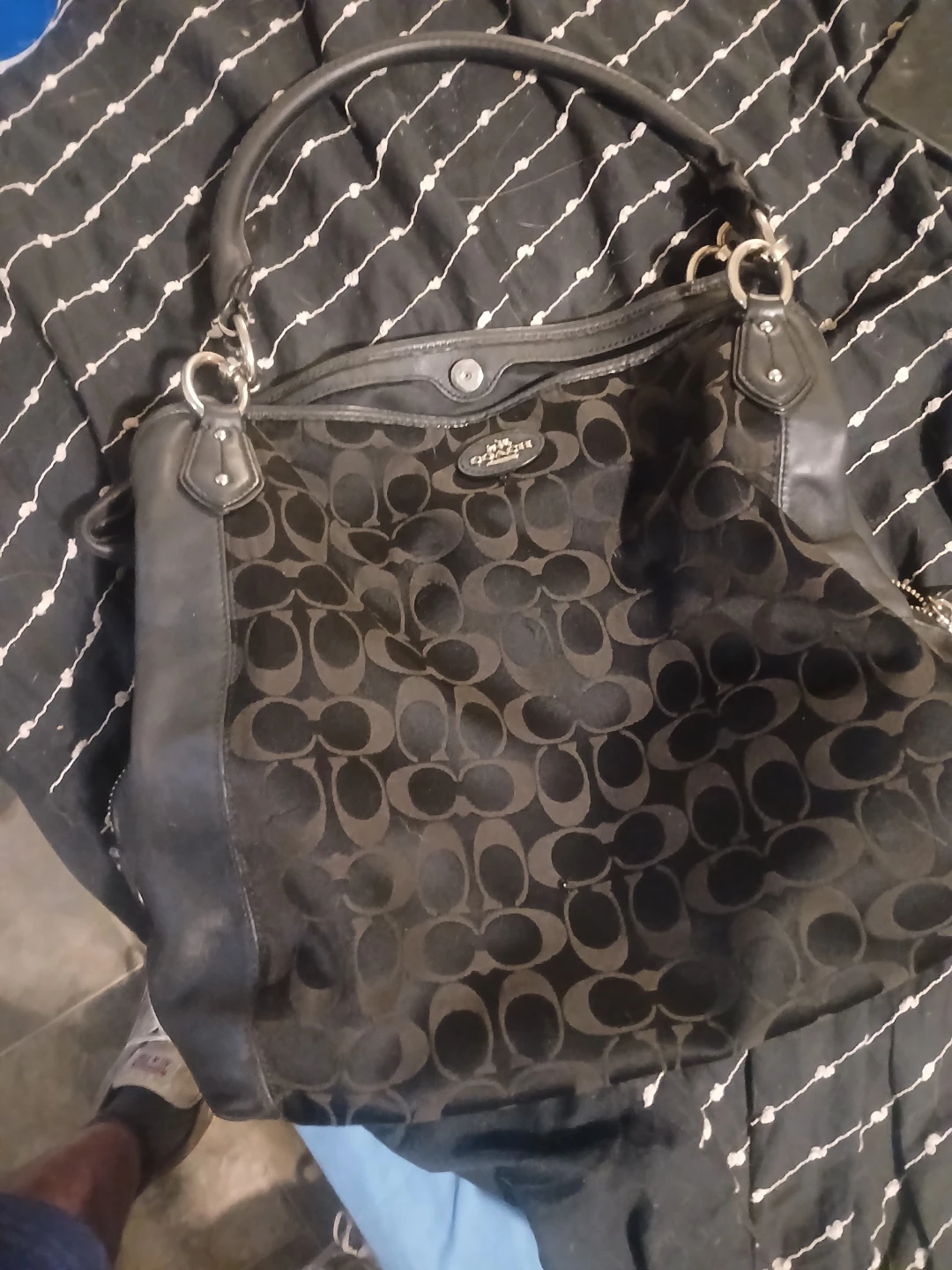 Black Coach Signature Hobo Bag - photo 2