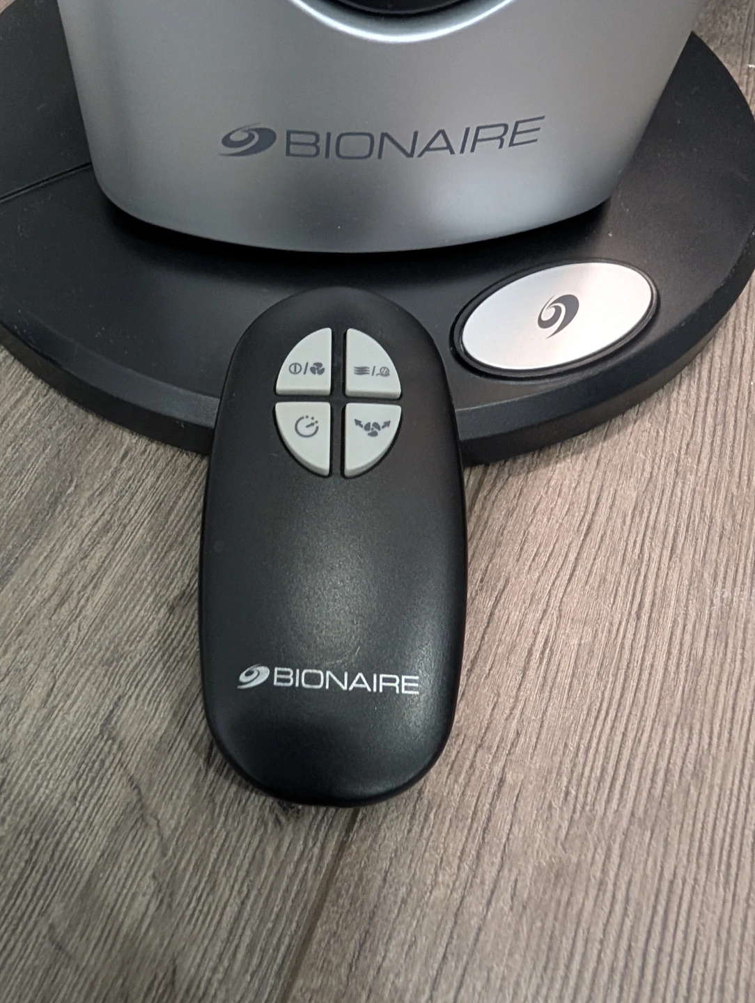 EUC - 29" Bionaire Tower Fan - photo 2