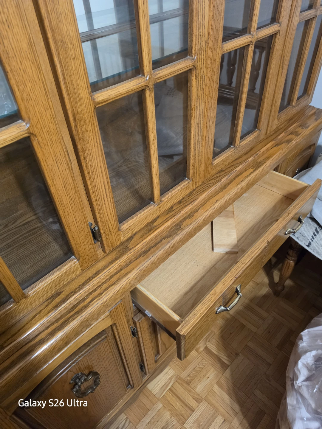 Solid Oak China Cabinet - photo 2