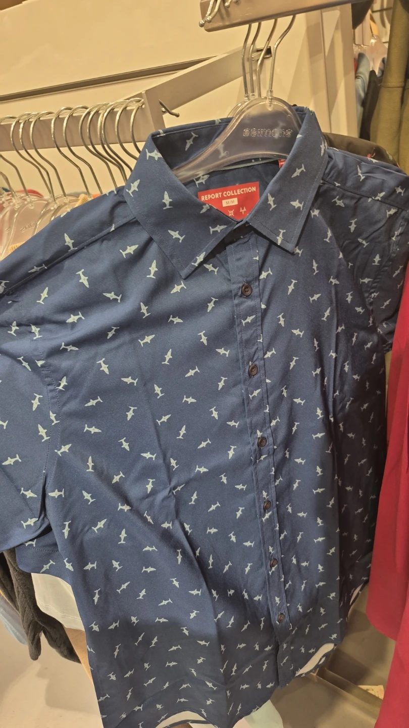Report Collection Men's Short Sleeve Shark Print Shirt - Navy M