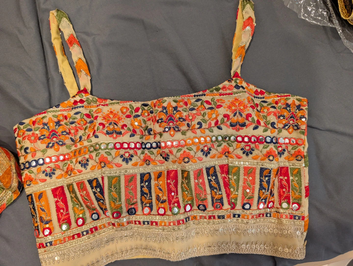 Traditional Indian Lehenga Choli Set - photo 2