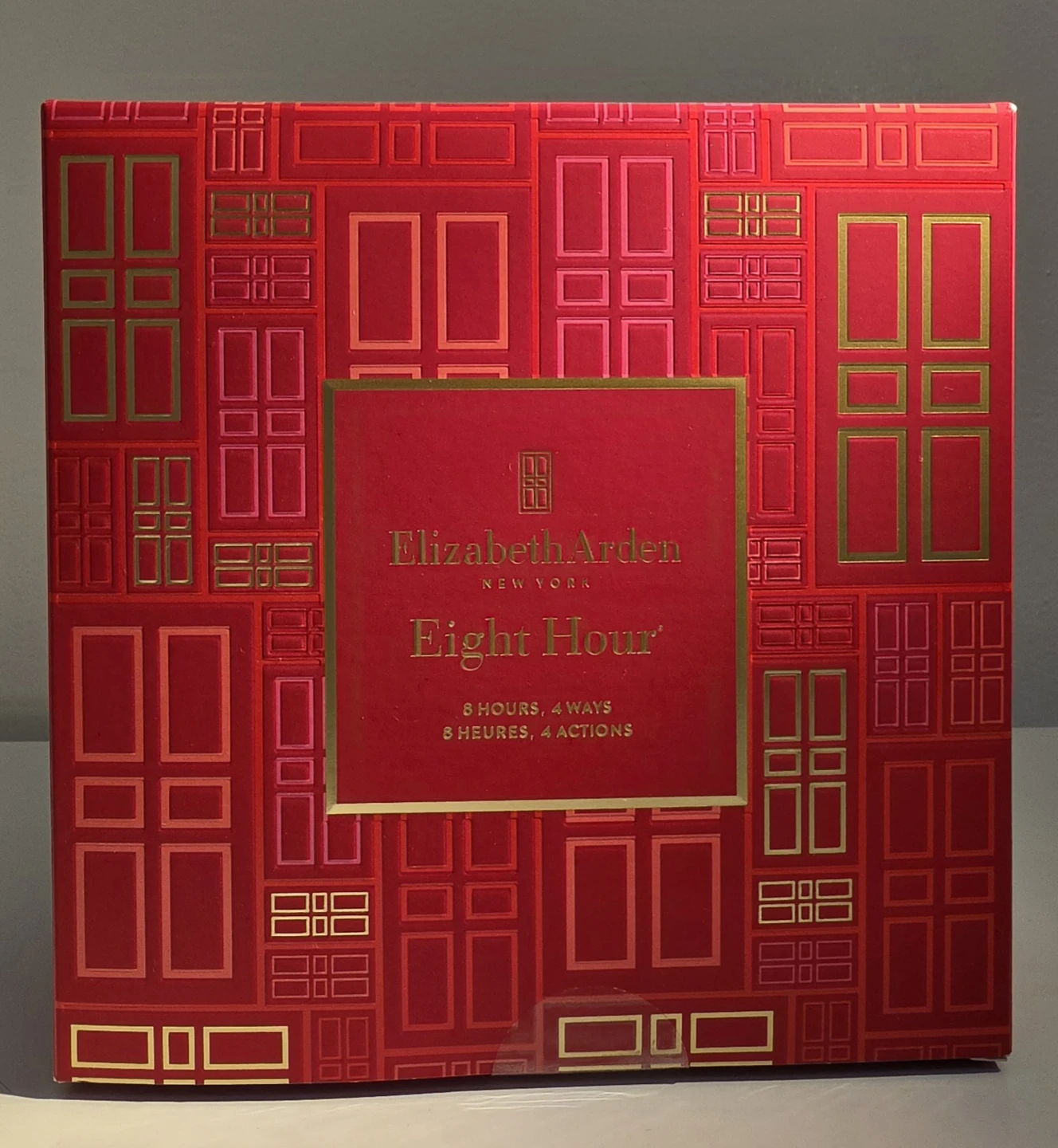 Elizabeth Arden - photo 2