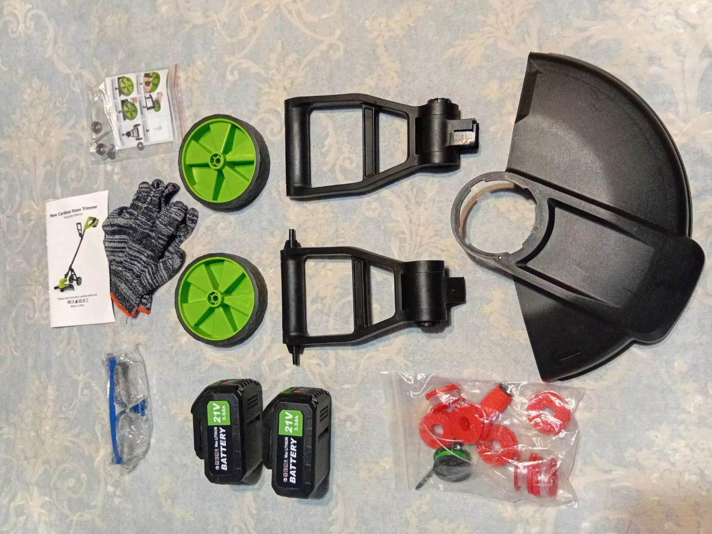 New Cordless Grass Trimmer with 2 Batteries - photo 3