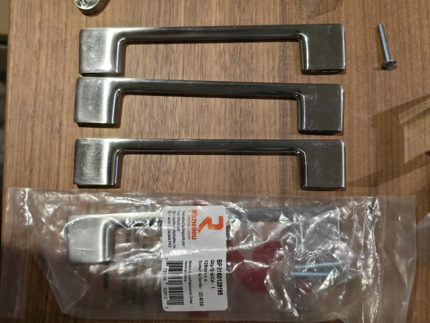 Richelieu Assorted Cabinet Hardware and Hook - photo 2
