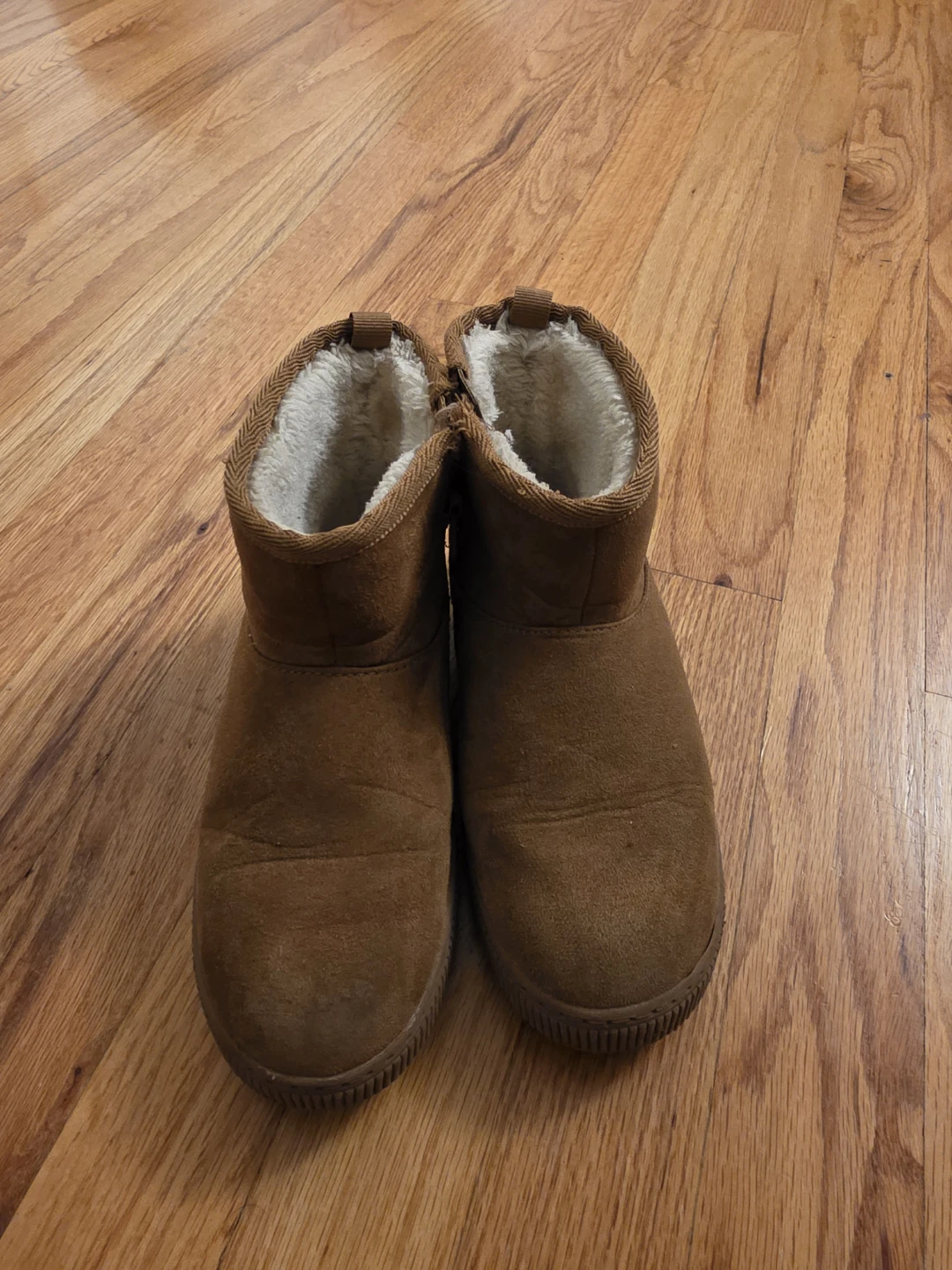 Girl size 12 winter boots