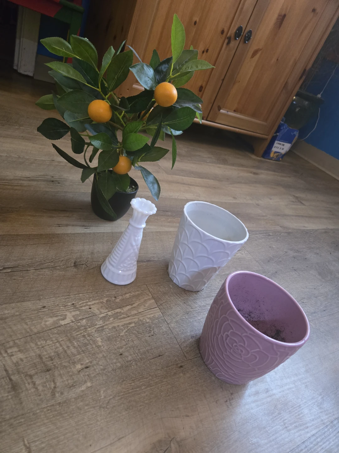 Set of 3 Vases and Planters
