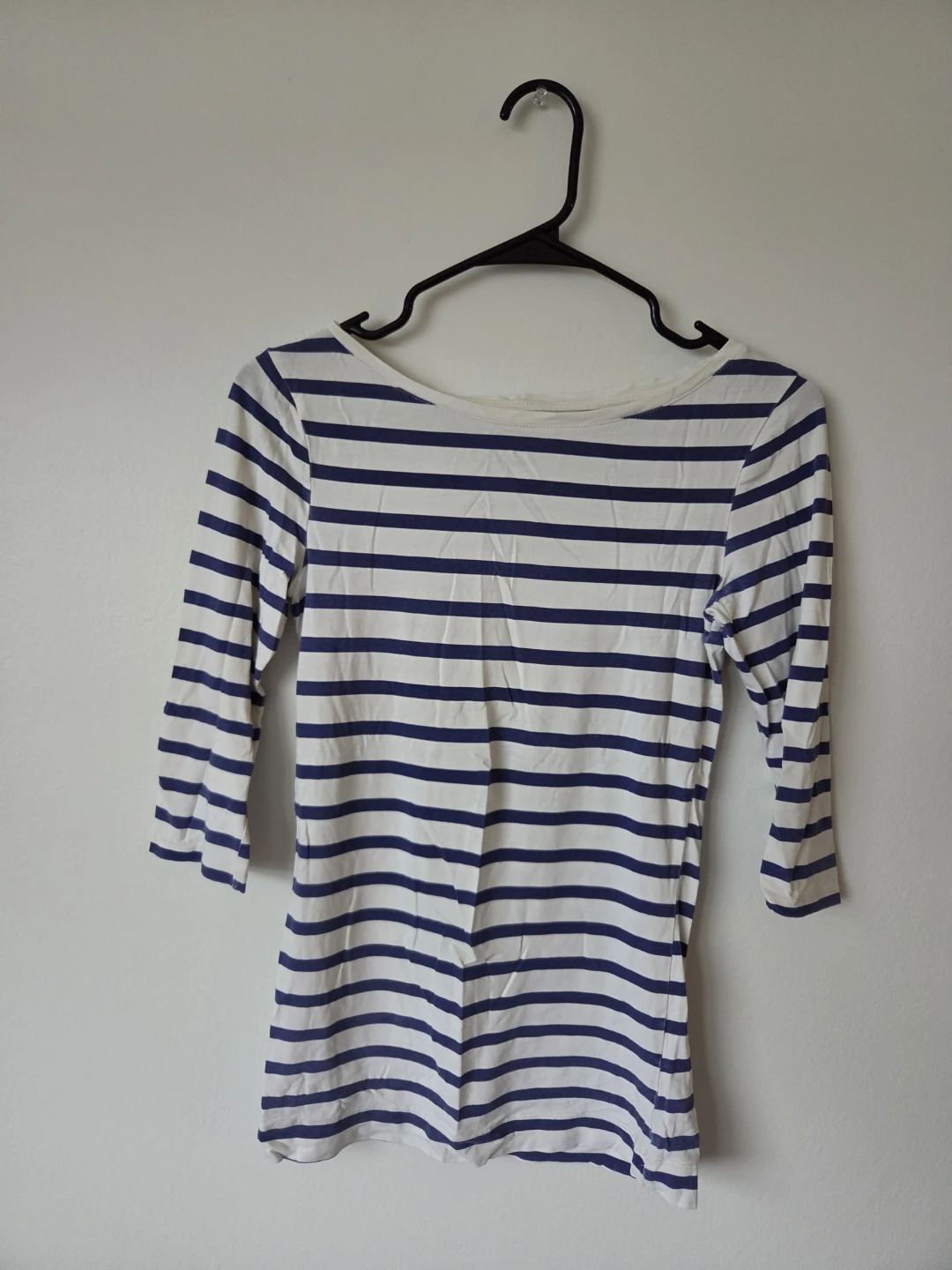 Striped 3/4 Sleeve Shirt 🏈