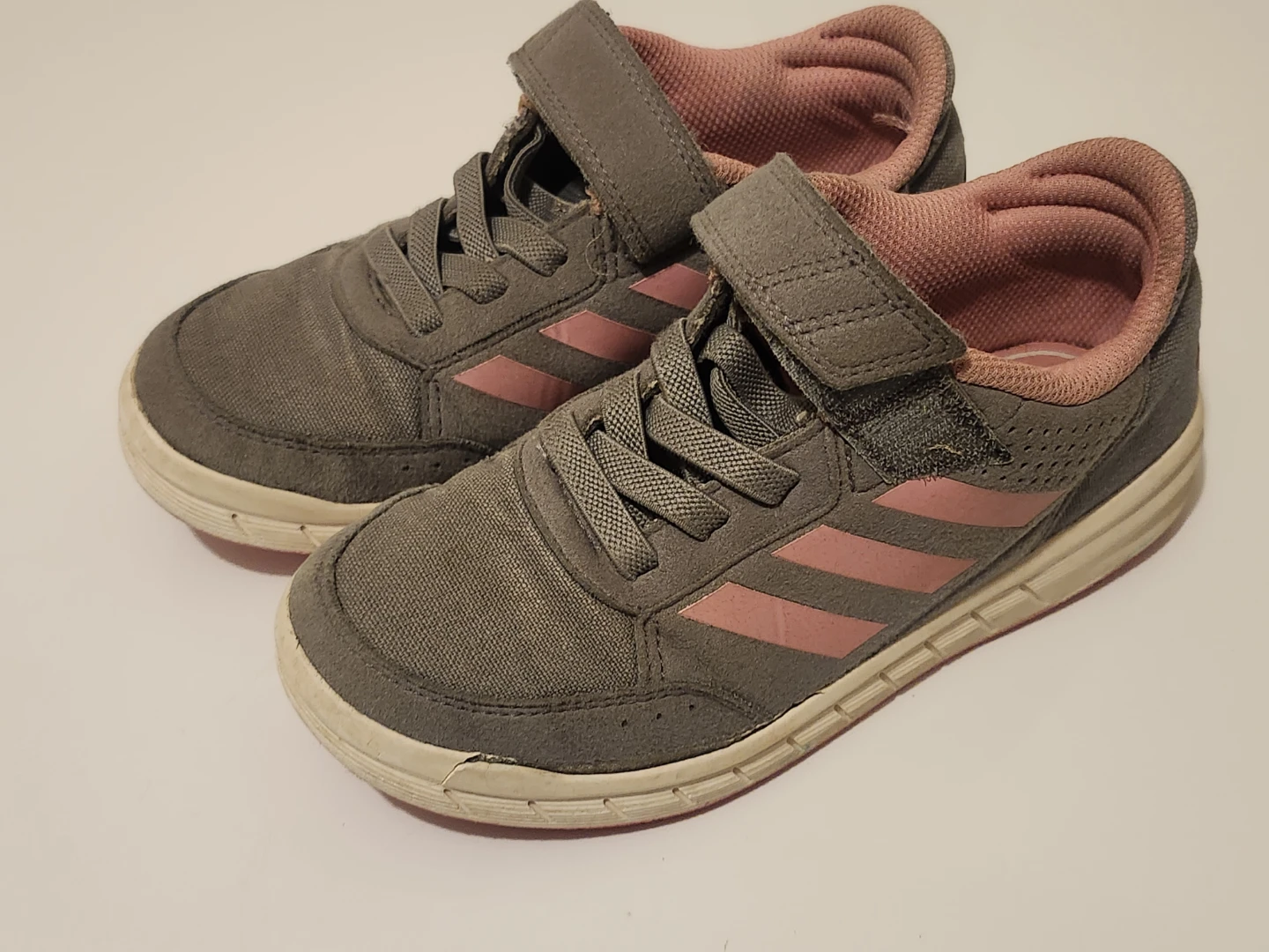 Adidas Kids Sneakers Size 1