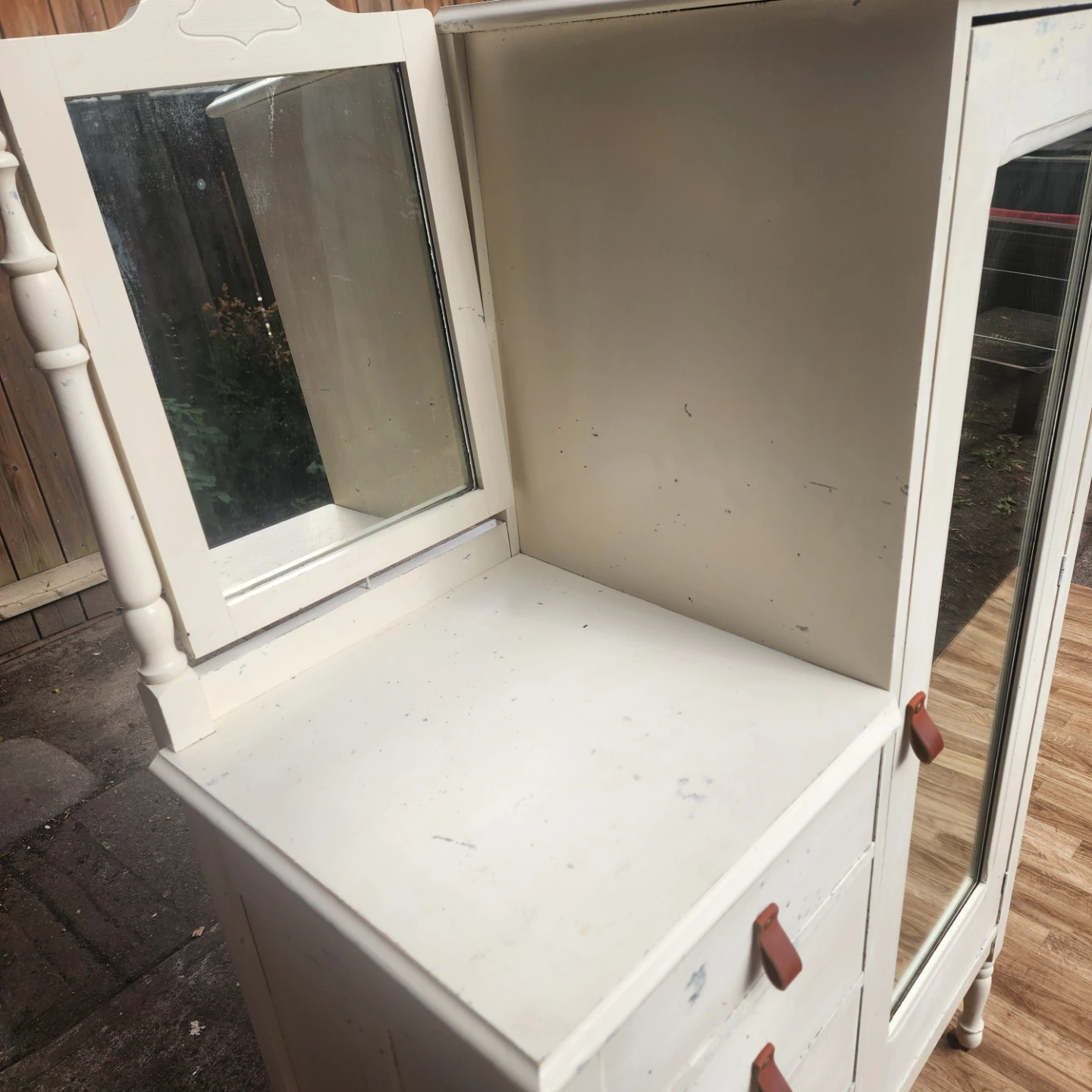 Vintage Cream Wardrobe with Mirror and Drawers - photo 3