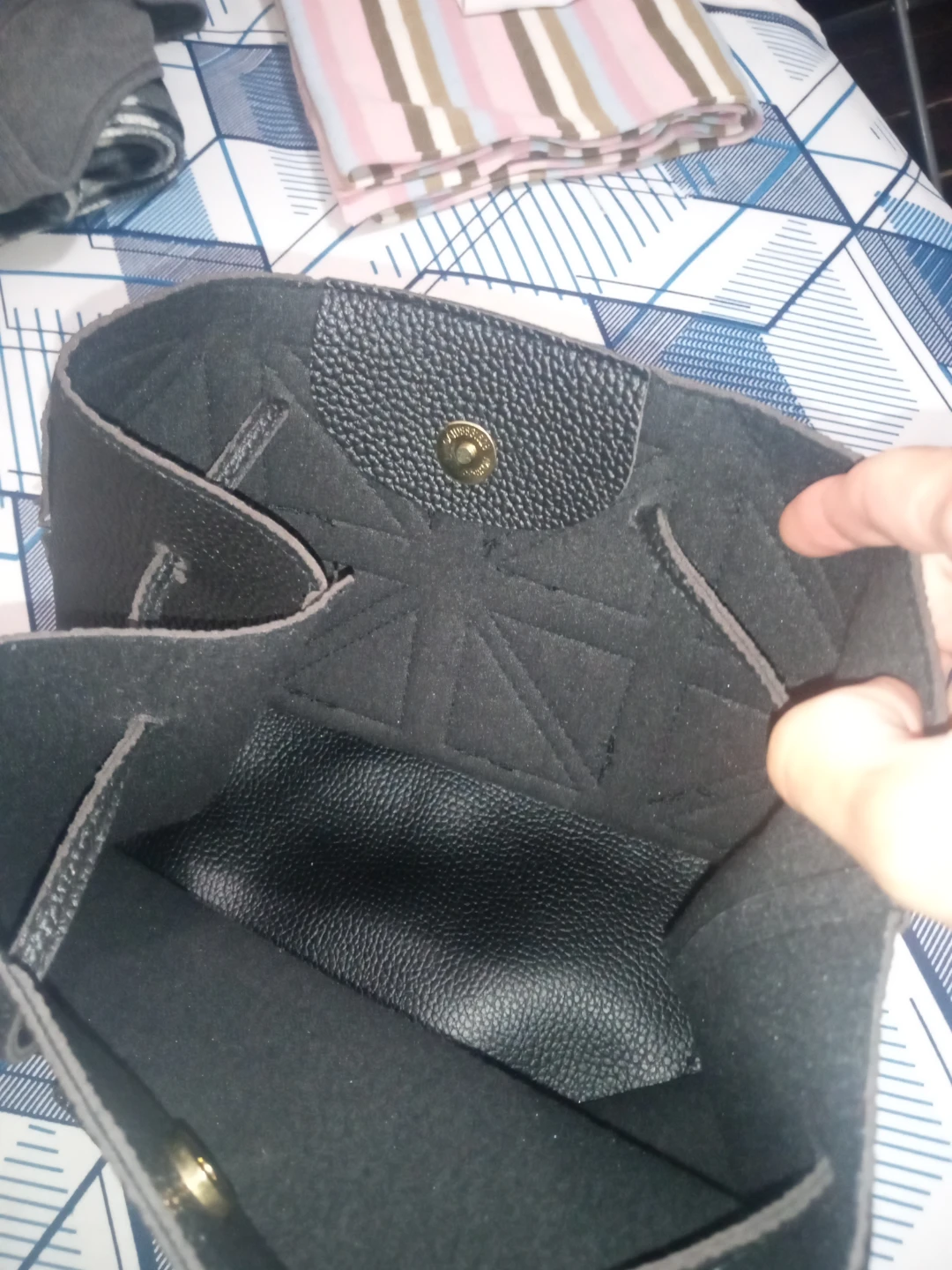 Black Beauty Boutique Bucket Bag - photo 3