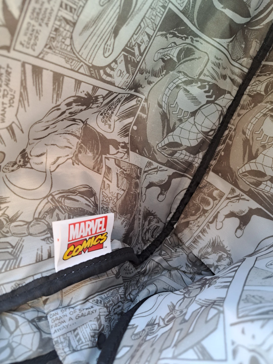 Marvel Comics Spider-Man Messenger Bag - photo 3