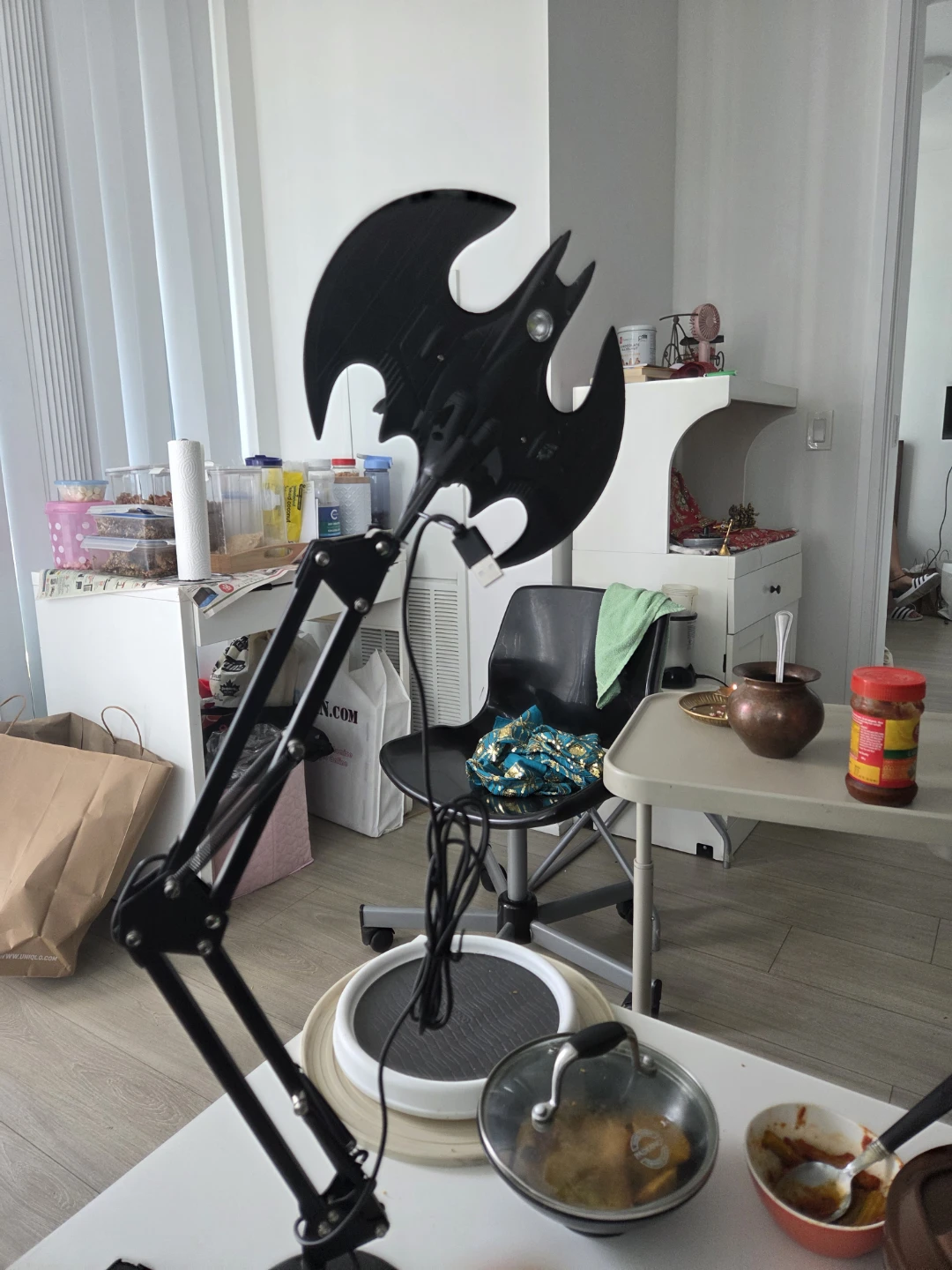 Black Bat-Shaped Desk Lamp - photo 2